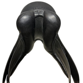 UK Saddles Dressage Black 17.5" W 8 | Saddles Direct