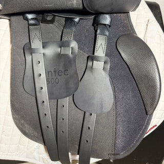 Wintec 500 All Purpose GP Black 16.5" ADJ 8 | Saddles Direct