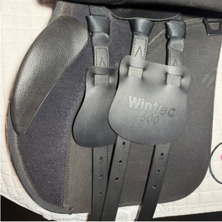 Wintec 500 All Purpose GP Black 17" ADJ 7 | Saddles Direct
