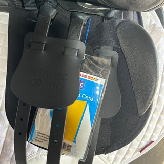 Wintec 500 All Purpose GP Cob/Wide Black 16"| Saddles Direct
