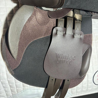 Wintec 500 CC Jump Brown 17" ADJ 7 | Saddles Direct