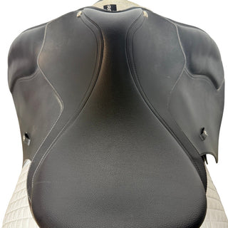 Wintec 500 Cob/Wide All Purpose GP Black 16.5" ADJ 6 | Saddles Direct