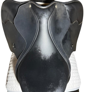 Wintec All Purpose Square Cantle GP Black 17" ADJ 6 | Saddles Direct