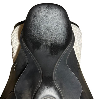 Wintec All Purpose Square Cantle GP Black 17" ADJ 4 | Saddles Direct