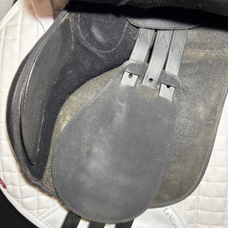 Wintec GP Black 17.5" ADJ 5 | Saddles Direct